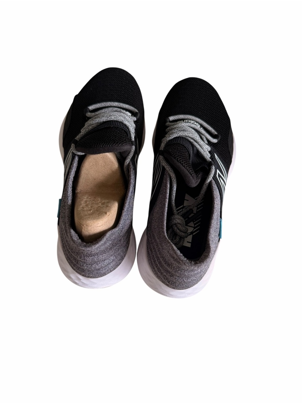 New Balance Black & Gray Lightweight Trainer Sneakers - Picture 3 of 9